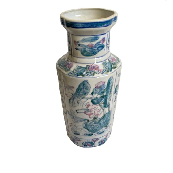 Vintage Pink Green White Chinese Porcelain Quatrefoil Vase