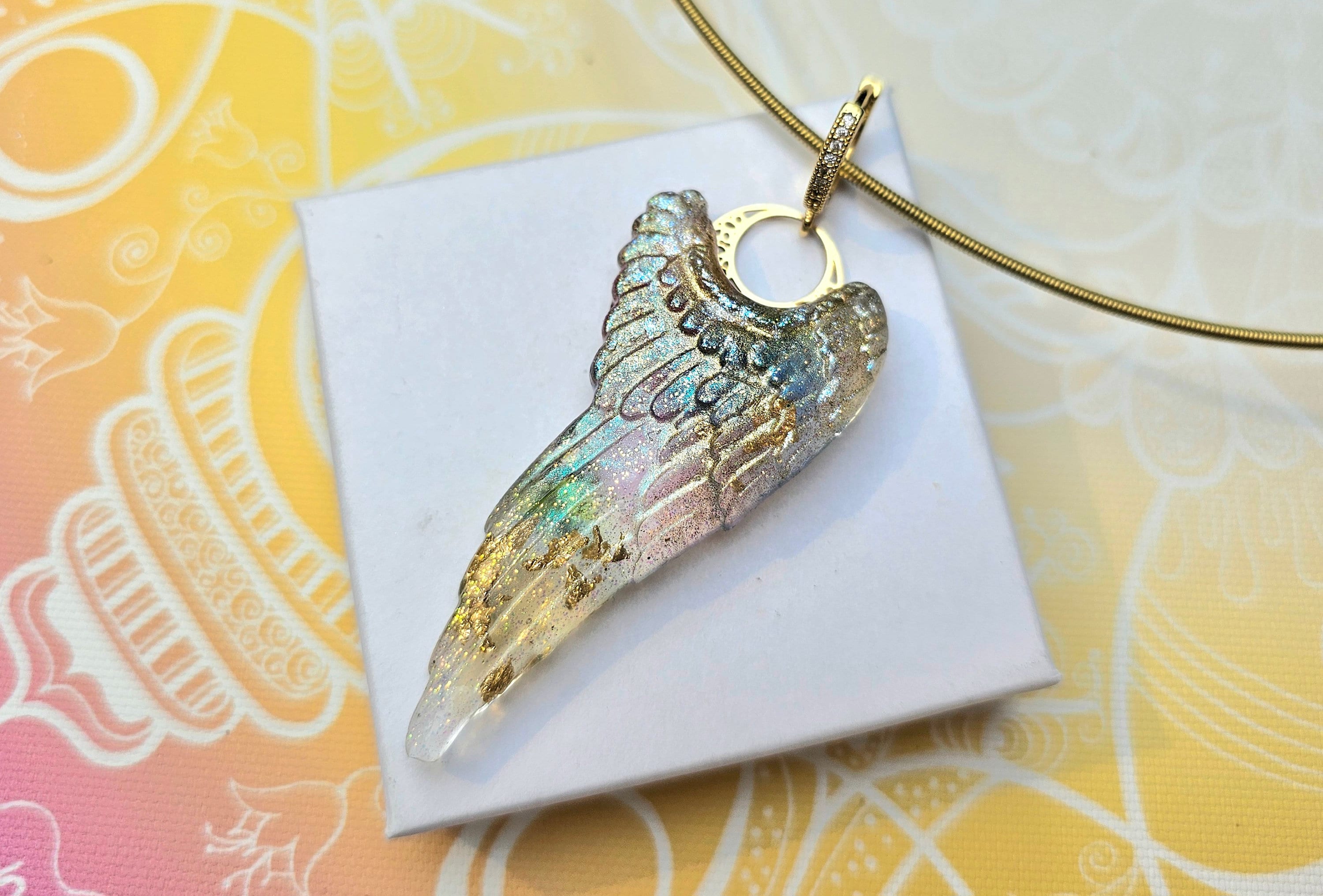 ANDARA necklace RAINBOW ANGEL / angel wings with cast rainbow Andara | Gold chain | 5D+++++