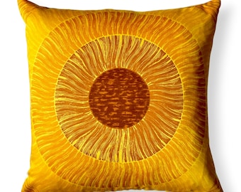 Vintage Dekoplus sunflower cushion, Dutch vintage, 70s decor, yellow brown pillow