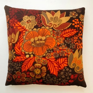 Vintage 70s Borås Pompeja cushion cover, Märta Lena Bjerhagen, orange brown, mid century pillow, retro floral