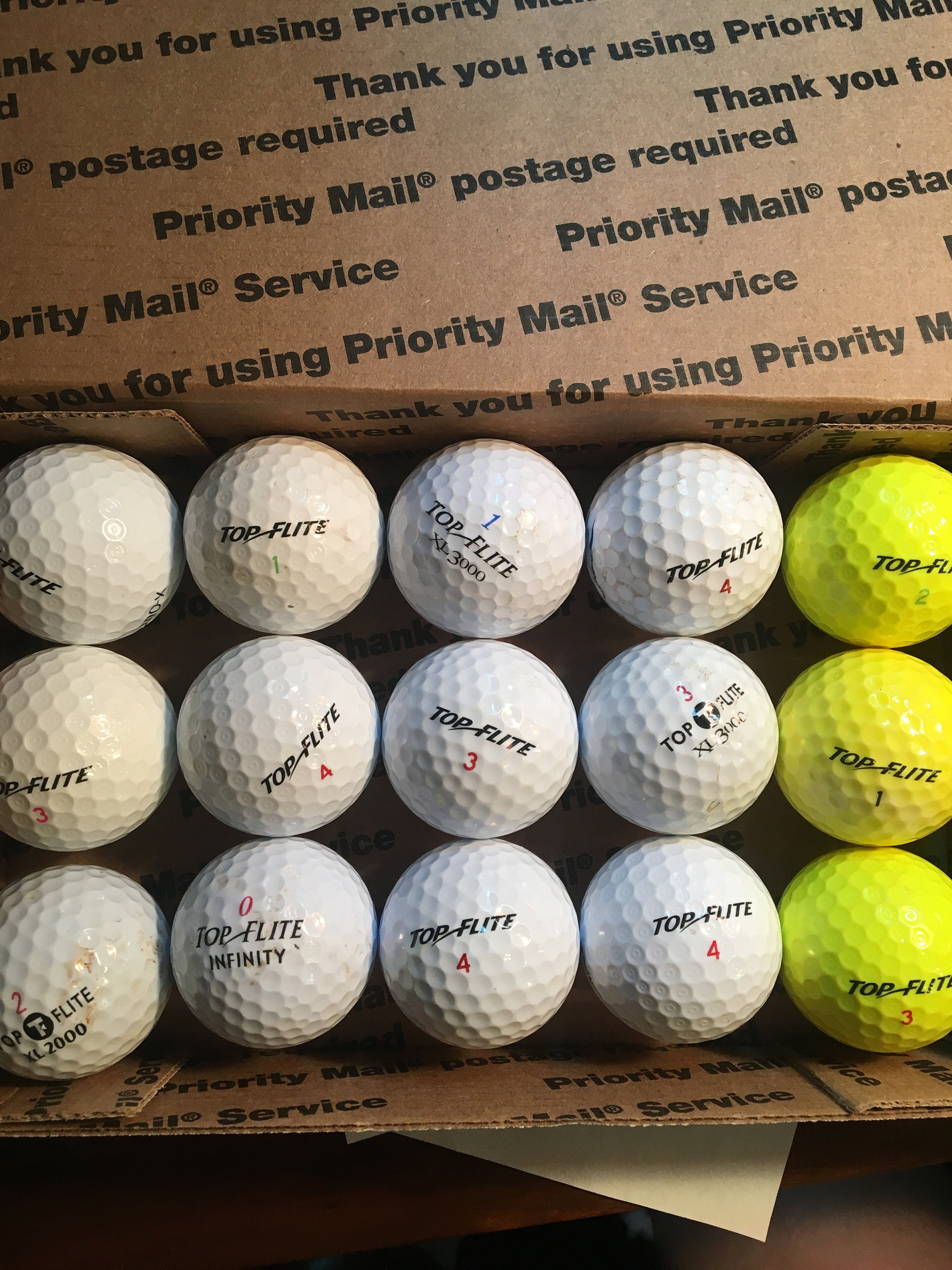 Used TOPFLITE GOLF Balls 12 White and 3 Yellow Minor Wear 15 Golf