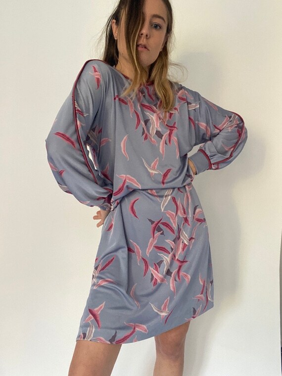 Vintage 70s Pastel Feather Print Midi Dress