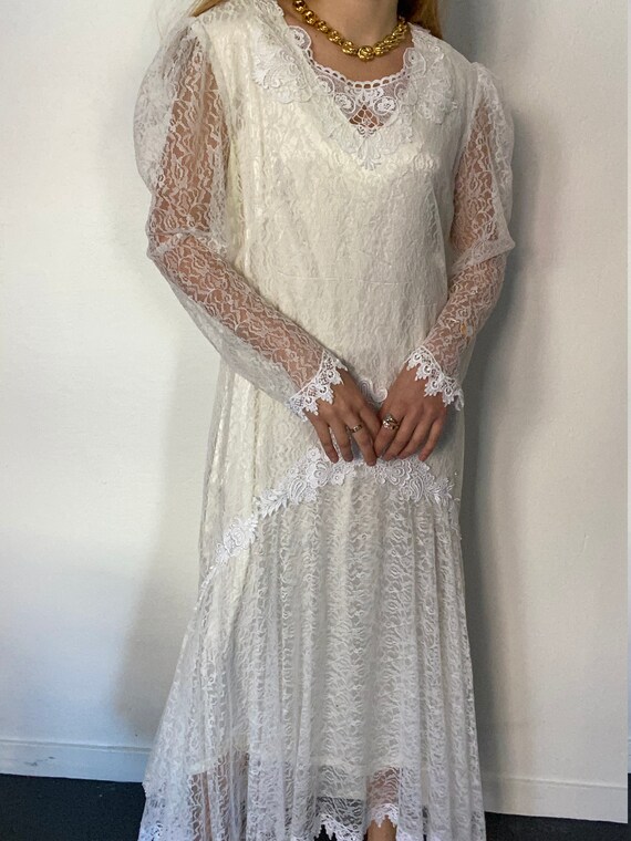 Vintage Lace Balloon Sleeve Dress