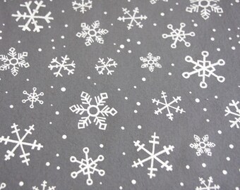 Christmas Table Runner, Snowflake Table Runner, Holiday table Runner, New Years Table Runner, Christmas Table Decor, Gray Table Runner