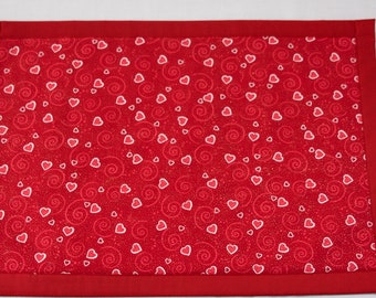 Valentine Placemats, Heart Placemats, Valentine Table Decor, Valentine Table Linens, Heart Table Decor, Valentine Home Decor, Heart Decor