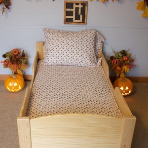 Kids Bedding with witches, Halloween toddler bedding, Halloween Toddler Bed Sheets,Halloween kids bedding, Toddler bedding with Witches