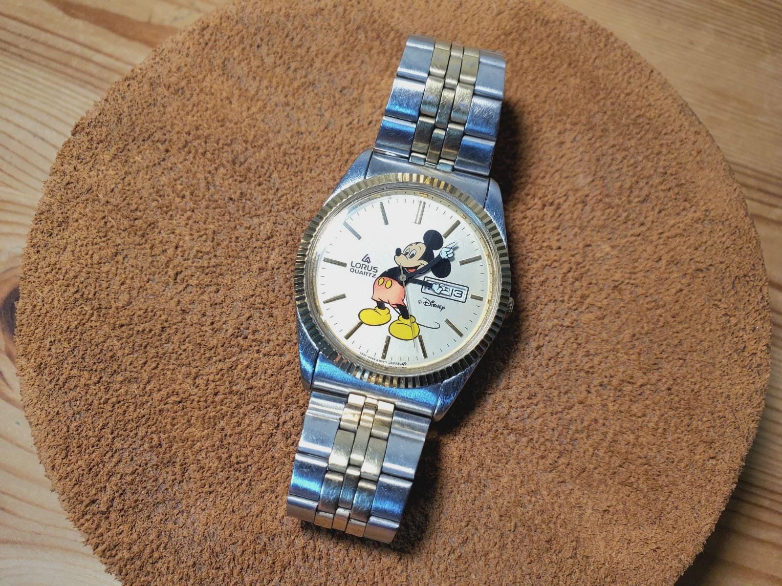Lorus Quartz Mickey Mouse Watch - Etsy display picture 1