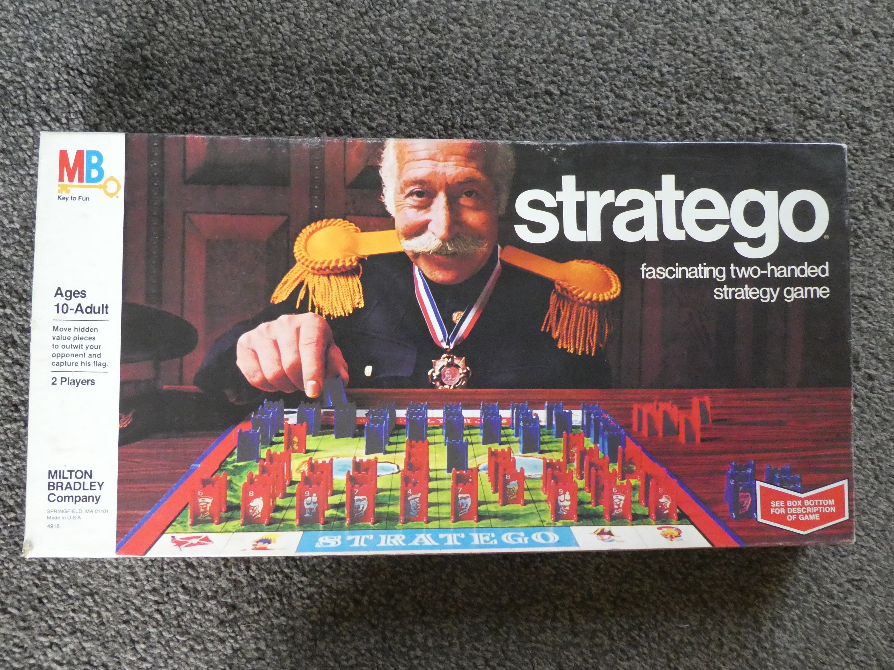 JEUX DE SOCIÉTÉ Qui Est-Ce ? ANCIEN MB JEUX 1987 MILTON BRADLEY FR