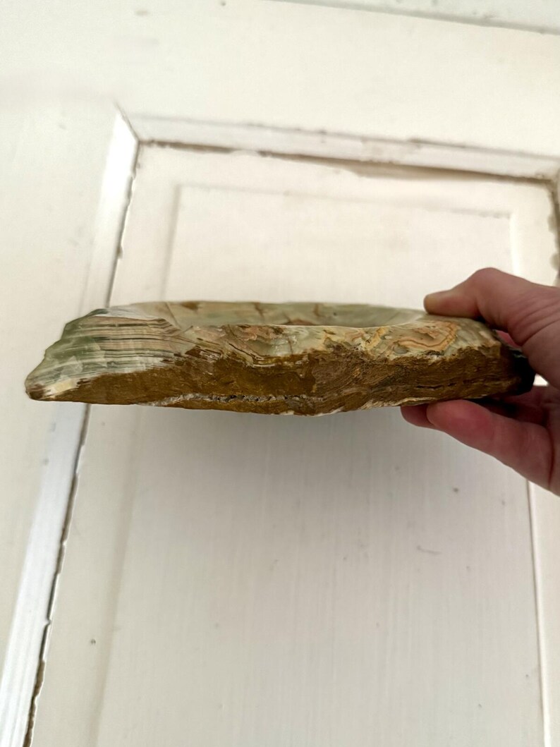 Cenicero/bol de piedra de ónix natural veteada tallada a mano, estilo vintage, con borde sin tratar, 7" imagen 6