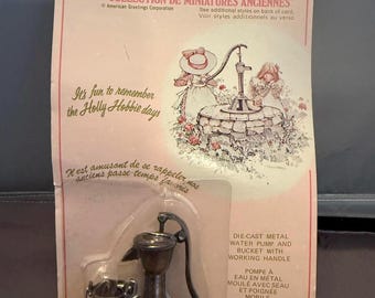 vintage Durham Holly Hobbie Mini NIP pompe à eau moulée sous pression n° 15