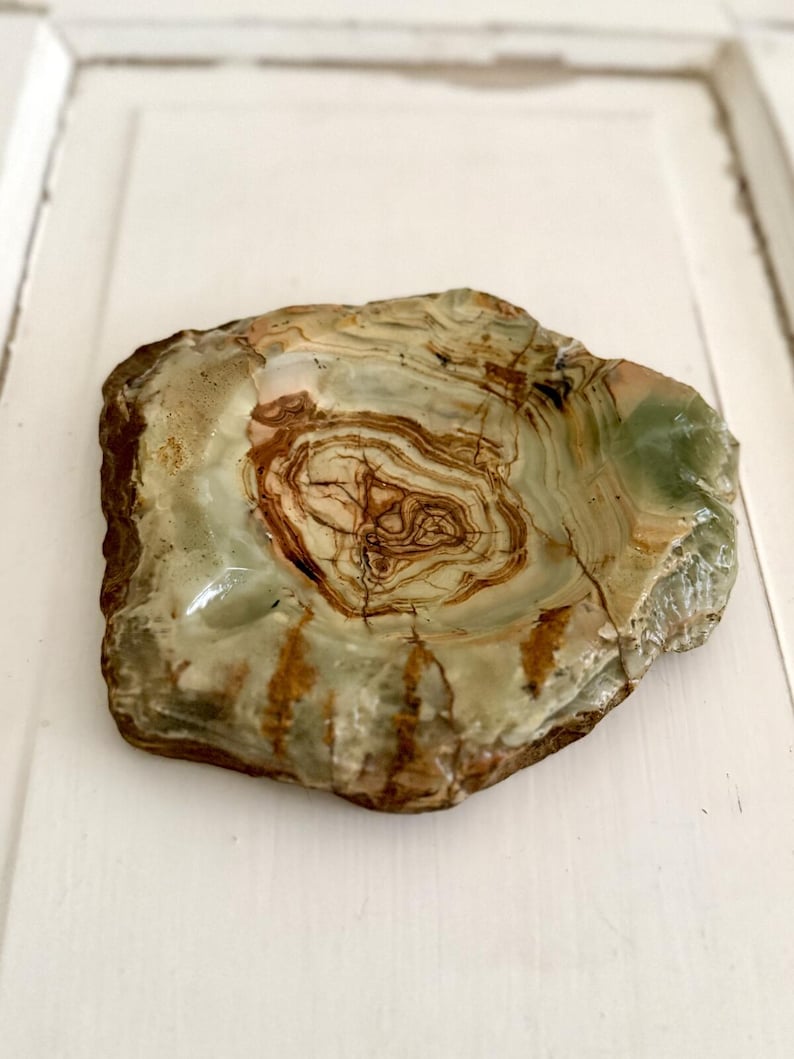 Cenicero/bol de piedra de ónix natural veteada tallada a mano, estilo vintage, con borde sin tratar, 7" imagen 1