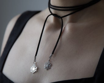 collier tour de cou en faux daim - pendentif  fleur en acier inoxydable