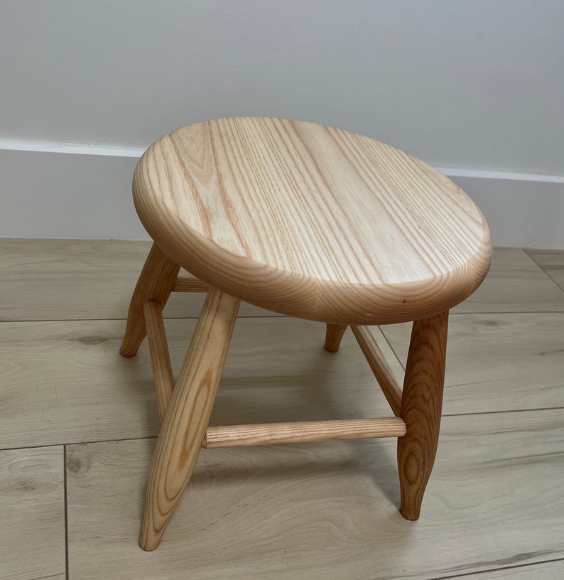 Lil' Ash Round Stool image 3