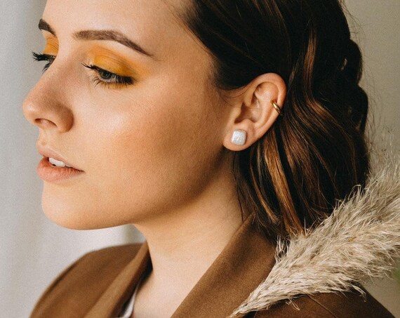 Kamira Pearl Earring