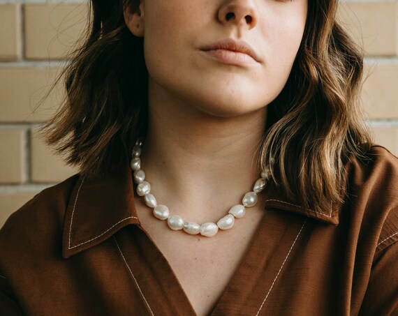 Vicky Pearl Necklace
