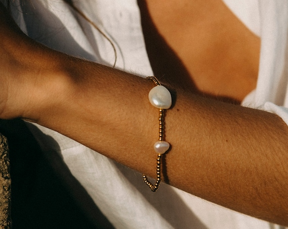 Diana Pearl Bracelet