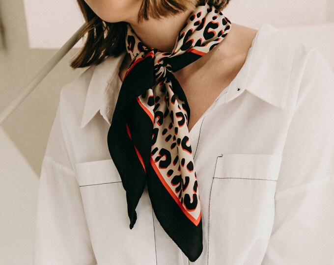 Alice Scarf - Raspberry Check