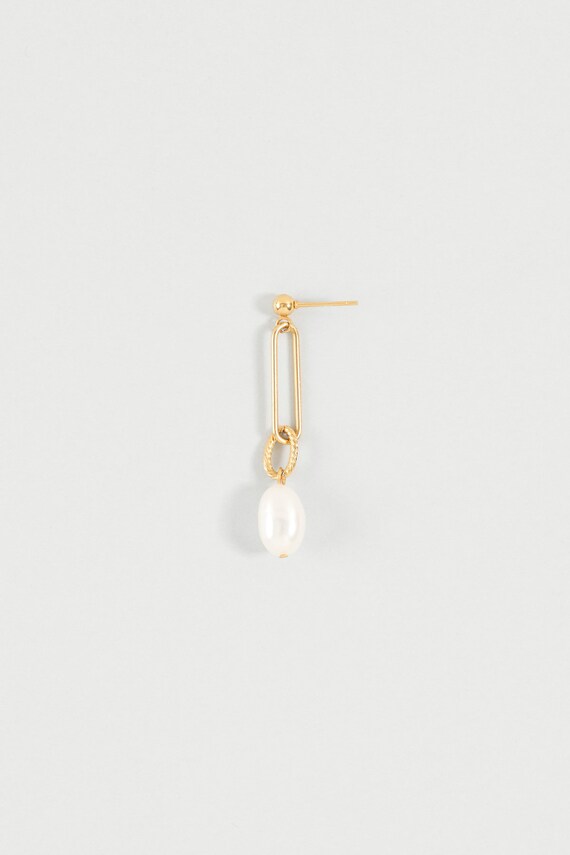 Pearl Pendant Earring