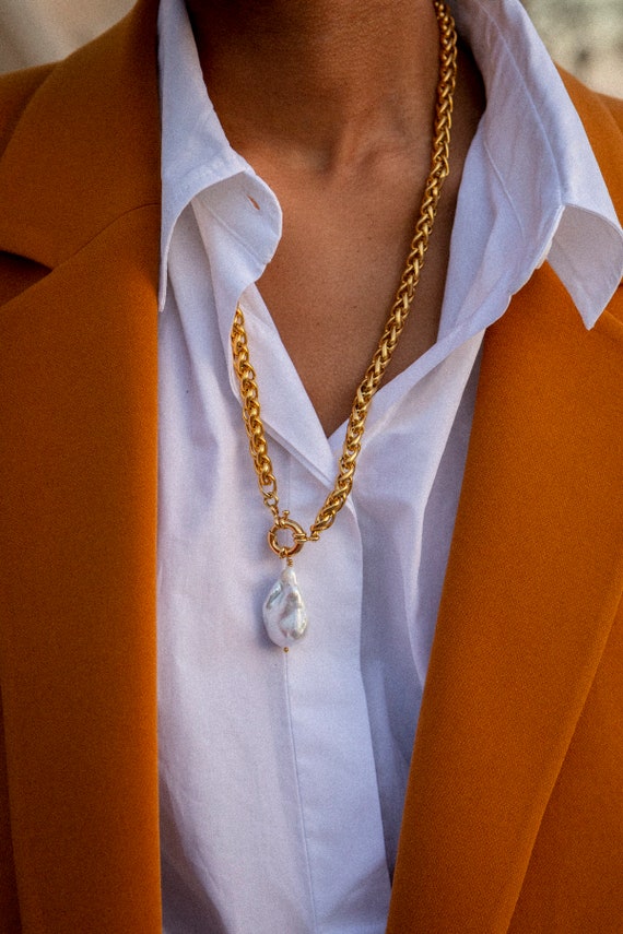 Nona Necklace
