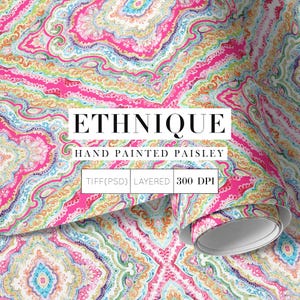 Könnte beinhalten: Ein nahtloses Muster mit einem handgemalten Paisley-Design in leuchtenden Farben, darunter Pink, Blau, Grün und Gelb. Das Muster ist geschichtet und hat eine hohe Auflösung von 300 DPI. Der Text "ETHNIQUE HAND PAINTED PAISLEY TIFF(PSD) LAYERED 300 DPI" ist auf dem Bild sichtbar.