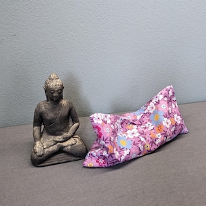 Purple flowery Eye Pillow – Organic Flaxseed & Lavender or Unfilled Option – Oeko-Tex Certified Cotton for Yoga, Meditation and Relaxation