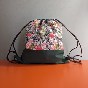 Tropischer Flamingo Zebra Kordelzug Rucksack: Leichte Baumwollsporttasche