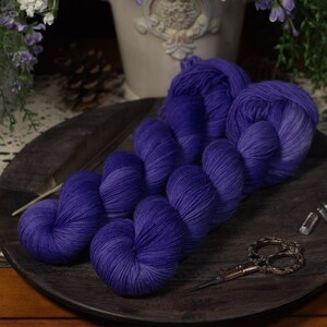 Hand Dyed Yarn - Sock Yarn - Fingering Weight - Superwash Merino - Variegated - Tonal - Gentiana Colorway