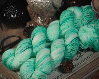 Hand Dyed Sock Yarn, Wintermint Superwash Merino Nylon, 100g 463 Yards
