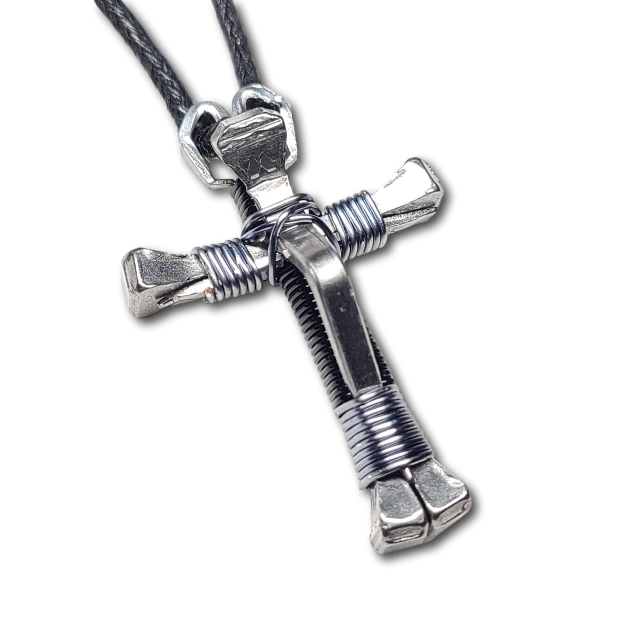 5 Nail Black & Gold Horseshoe Nail Cross Necklace – Horseshoe Crosses