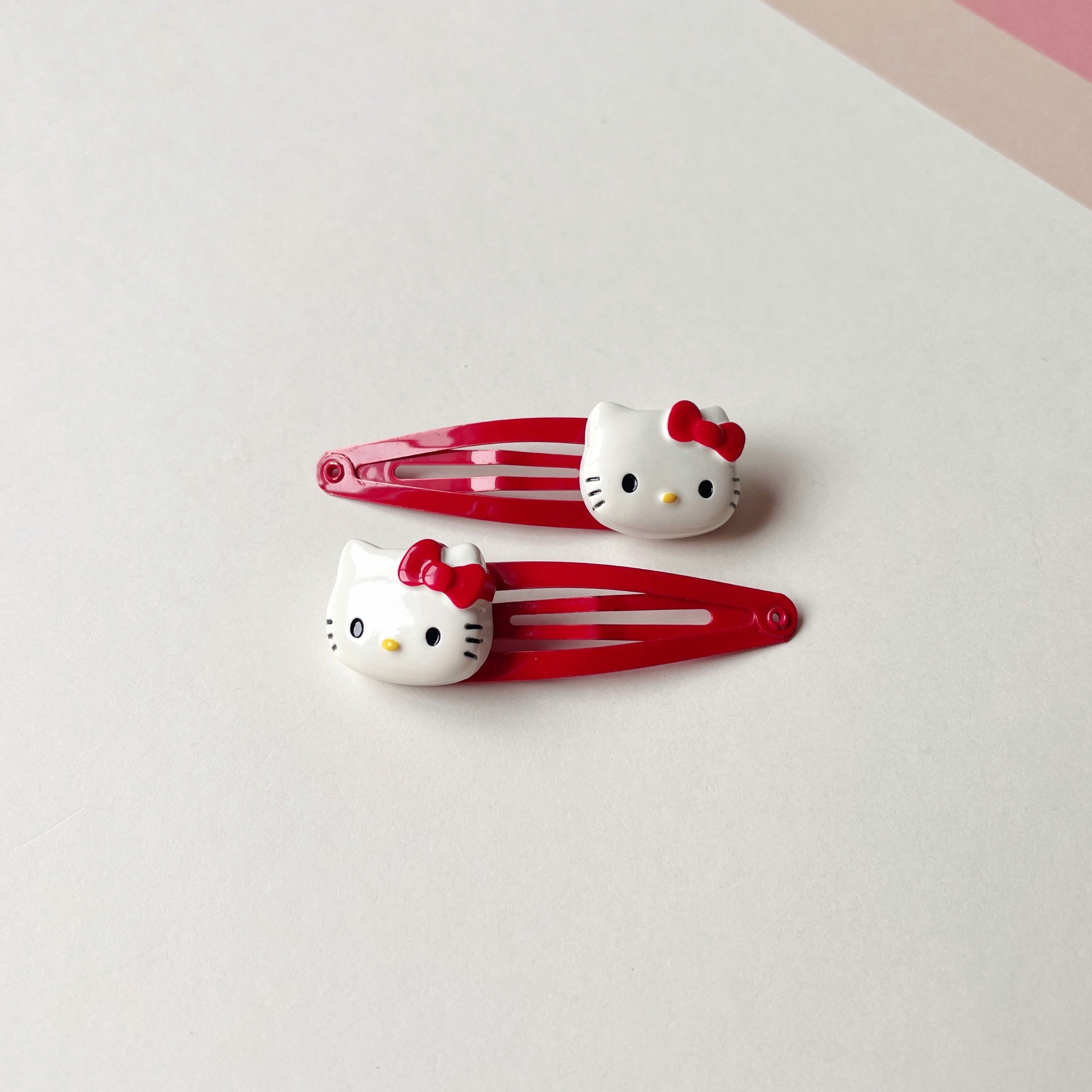Aquabeads- Hello Kitty Lot de Pinces à Cheveux pour Fille, 79978 :  : Jeux et Jouets