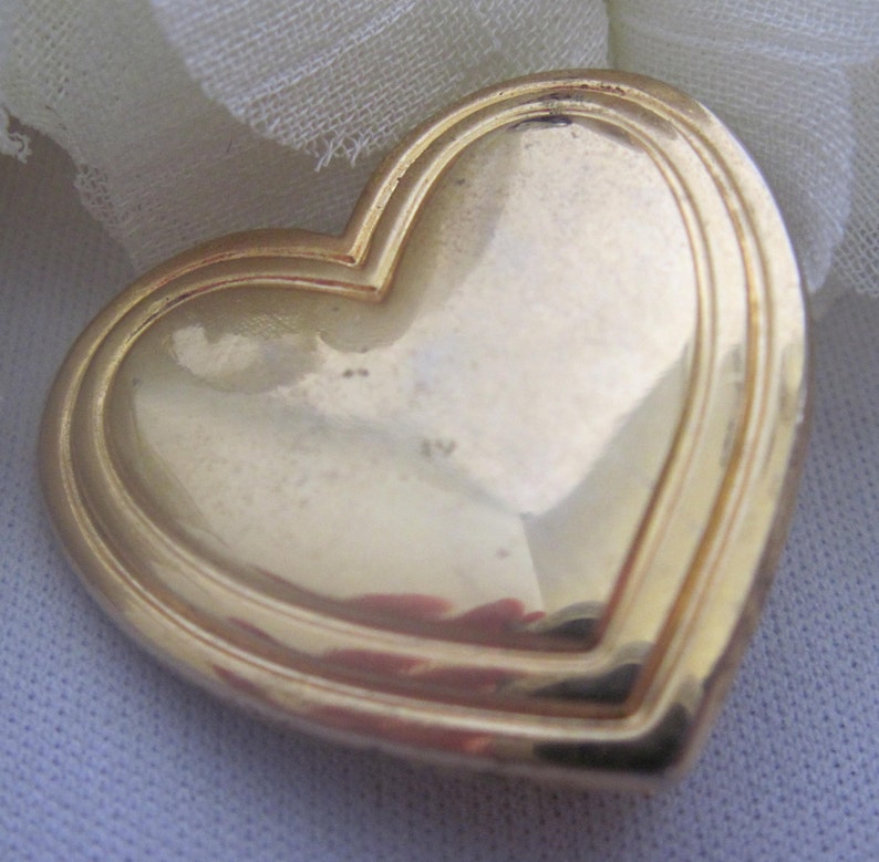 Disney Brooch 1993 Club Brooch Gold Heart The Variety Club Brooch Pin With Border Collectible