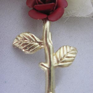 Tige Vintage Accent rouge Rose et or, broche, l’amour, la Saint-Valentin, fermeture à épingle à nourrice, cadeau, Costume Jewelry, amitié, fête des mères