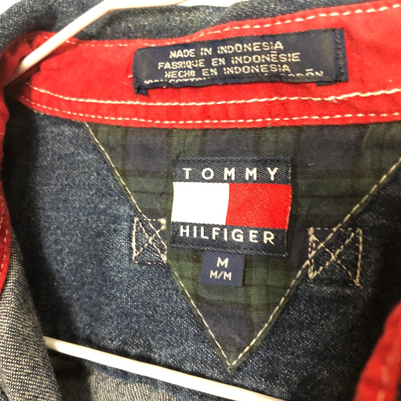 Vintage Tommy Hilfiger 90s buttown down flag denim shirt size medium