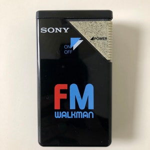 Vintage Sony SRF-16W FM Radio Walkman
