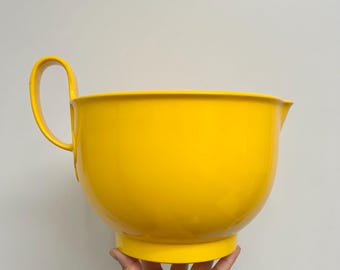 Vintage Dansk Gourmet Designs 4.5 QT Yellow Melamine Mixing Bowl (Denmark)