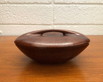 Vintage Roseville Raymor "Autumn Brown" Matte Oval Lidded Ramekin (Ben Seibel)