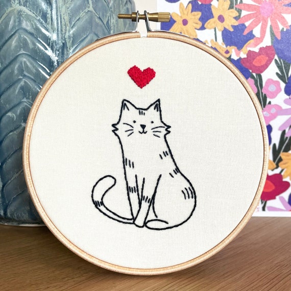 Cat Embroidery Kit. Easy Embroidery Kit Perfect for Beginners