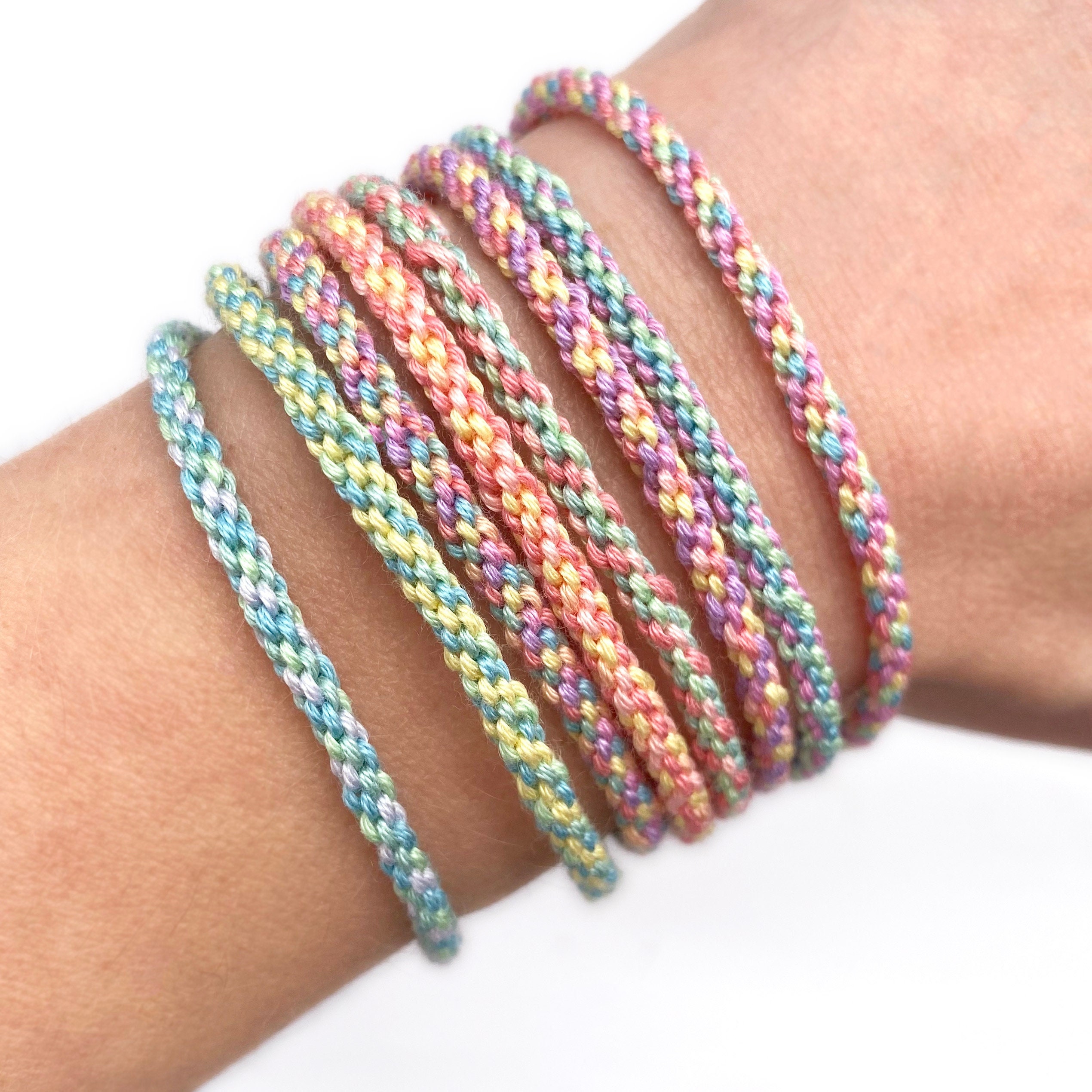 Friendship Bracelets-Seed Beads Bracelet-Hand beaded-Best Friend gift-Pattern Bracelet-Thin Bracelet-Tie on Bracelet-Bohemian-Gift-Tribal