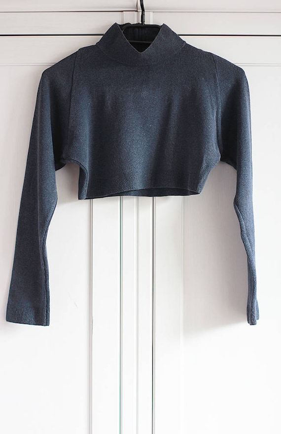 Gianfranco Ferré, Vintage Gianfranco Ferre Crop Top Pullover Sweater Graphite Gray Vintage Sweater Made in Italy Size M