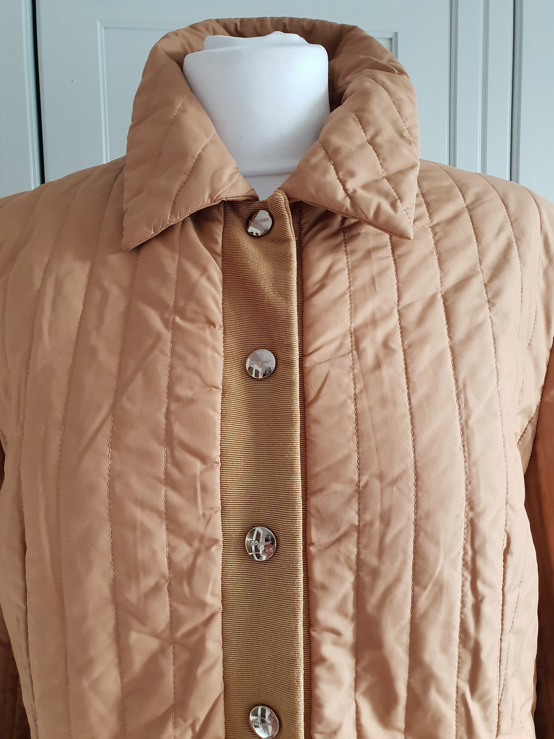 【Salvatore Ferragamo】ヴィンテージ ジャケット SALVATORE FERRAGAMO Vintage Quilted Jacket Beige Silk Coat