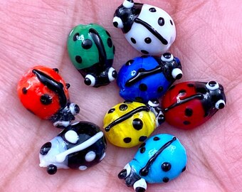 10 pcs Green Lady Bug glass beads 6X8.5mm