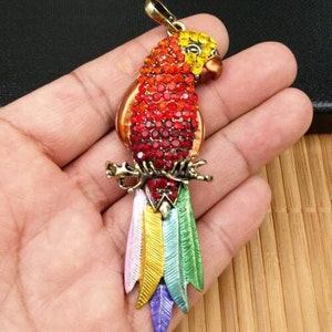 Parrot Pendant Enamel Rhinestones Bird Charm DIY Bohemian Jewelry Findings Elegant Beautiful Jungle Tropical Parrots Pet Bird Mala Necklace.