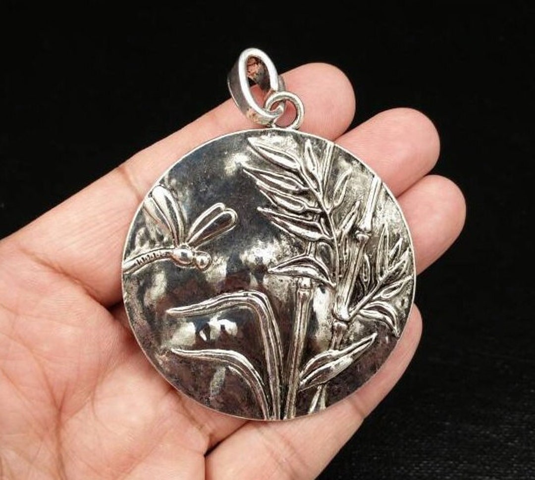 Pendentif en Jade effet oeil de chat et argent- Traditionnel – obsidian