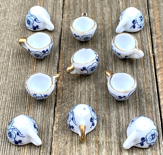Coffee cup charms / 12 Pieces, 20mm