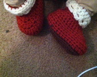 Crochet baby shoes