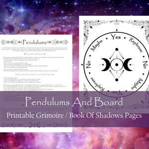Puede incluir: Páginas imprimibles para un grimorio o un libro de sombras con un tablero de péndulo de diseño en blanco y negro. El tablero tiene un círculo con las palabras "Sí", "Tal vez", "Reformular" y "No" alrededor del borde. El centro del círculo tiene un símbolo de triple luna.