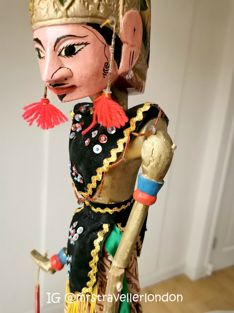theatrical puppet Indonesian Wooden Puppet Stick Puppet Large Indonesian Puppet Stunning Vintage 1980s Indonesian Wayang Golek