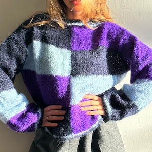 Lila Patchwork Mohair-tröja: Flerfärgad handstickad, varm, unik design