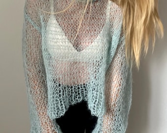 IJsblauwe mohair trui | Handgemaakte Italiaanse mohair pullover | Luchtige luxe gebreide trui
