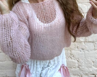 Pull en mohair rose poudré | Maille transparente à manches ballon